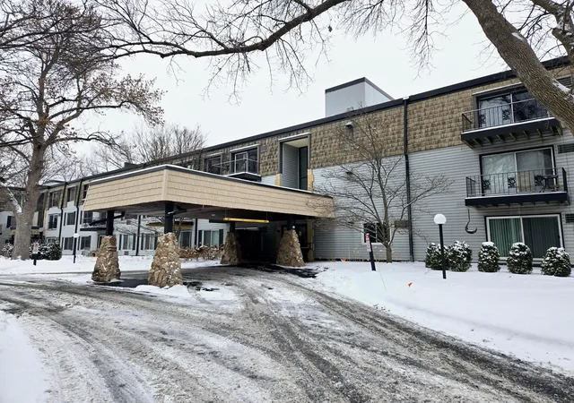 Homes for sale in Little Canada, MN | 179 Little Canada Rd E #134, Little Canada, MN 55117 | MLS# 6671743