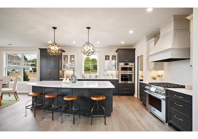 Photo 2 of Single family home for sale at 124 Spring Farm Rd, Saint Paul, MN 55127 | MLS# 6672837 | Listing updated on 2026-07-09