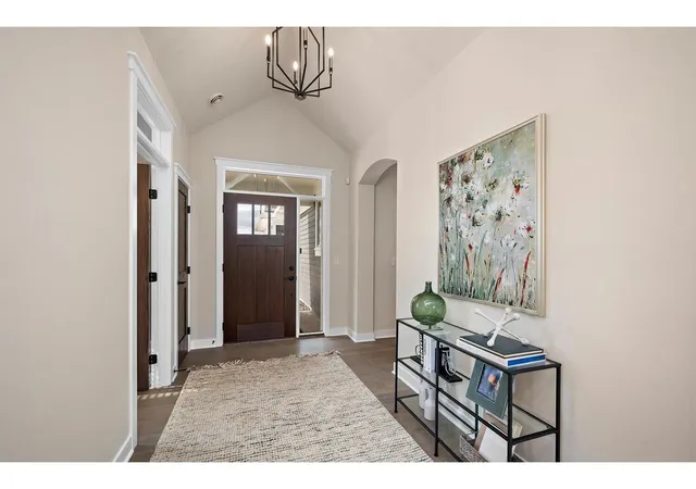 Photo 3 of Single family home for sale at 124 Spring Farm Rd, Saint Paul, MN 55127 | MLS# 6672837 | Listing updated on 2026-07-09