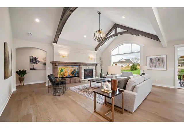 Photo 4 of Single family home for sale at 124 Spring Farm Rd, Saint Paul, MN 55127 | MLS# 6672837 | Listing updated on 2026-07-09