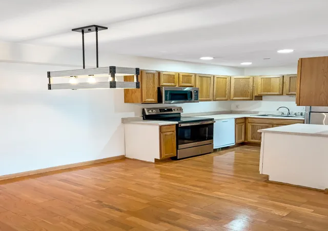 Photo 3 of Condo for sale at 5440 Three Points Blvd #513, Mound, MN 55364 | MLS# 6677538 | Listing updated on 2026-10-22
