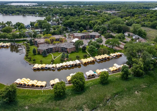 2nd image of 5430 Three Points Blvd, Mound, MN 55364