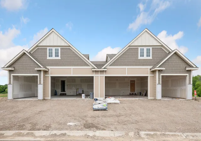 Photo 2 of Sale Pending at 4553 Tovero Trl, Hamel, MN 55340 | MLS# 6681724 | Listing updated on 2026-08-03