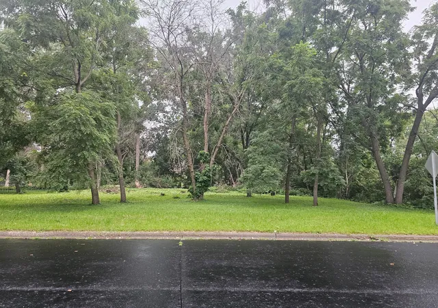 Land for sale at 822 Palm Ct, Saint Paul, MN 55109 | MLS# 6683467 | Listing updated on 2026-03-12
