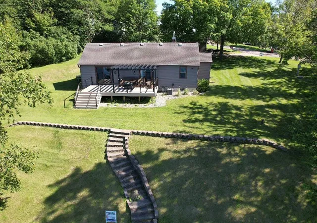 4th image of 616 E Lake Cowdry Rd Nw, Alexandria, MN 56308 | MLS# 6689599