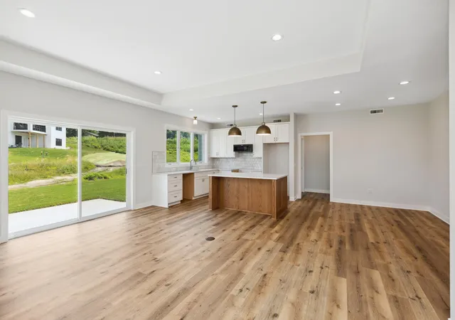 Photo 1 of Single family home for sale at 704 Kraewood Dr, Northfield, MN 55057 | MLS# 6689883 | Listing updated on 2026-05-27
