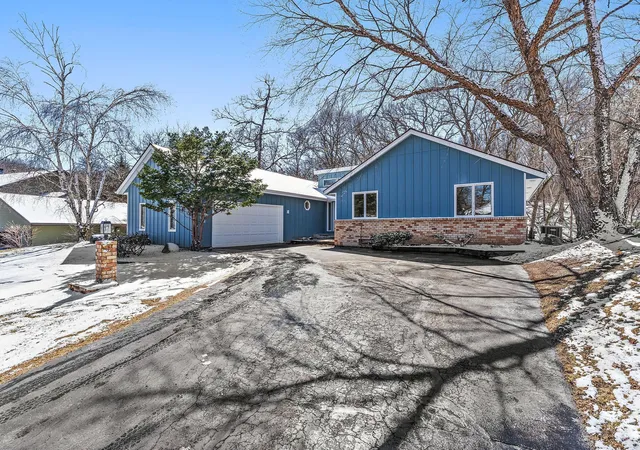 Single family home for sale at 1592 Sherwood Ct, Saint Paul, MN 55122 | MLS# 6693196 | Listing updated on 2025-07-18