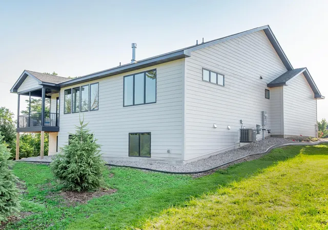 Photo 4 of Single family home for sale at 9001 62Nd St S, Cottage Grove, MN 55016 | MLS# 6695560 | Listing updated on 2026-09-01