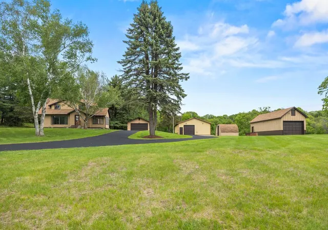 Photo 4 of Single family home for sale at 2591 Carver Ave E, Saint Paul, MN 55119 | MLS# 6702970 | Listing updated on 2026-10-02