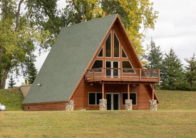 2nd image of 1323 230th Ave, Fairmont, MN 56031 | MLS# 6704781