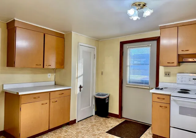 Photo 4 of Single family home for sale at 685 Main St W, Isle, MN 56342 | MLS# 6705841 | Listing updated on 2026-06-16