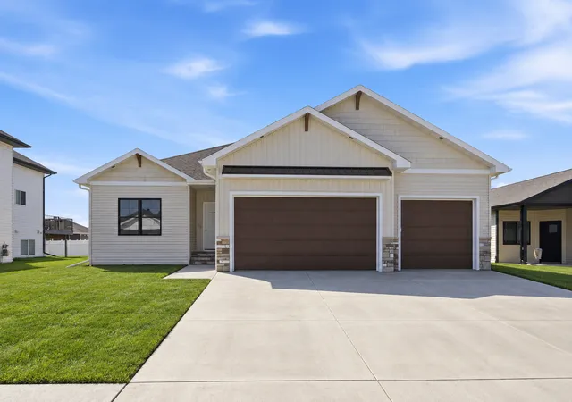 Single family home for sale at 5868 Ellis Dr W, West Fargo, ND 58078 | MLS# 6707573