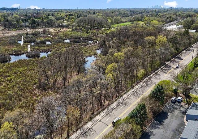3rd image of 556 County Road C W, Roseville, MN 55113 | MLS# 6708093