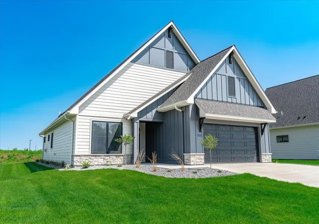 2nd image of 2341 Sharon Lane, Hudson, WI 54016 | MLS# 6711062