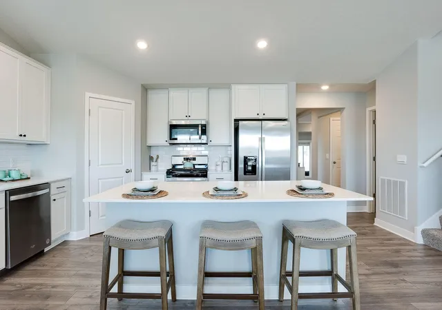 1st image of 17232 Durham Dr, Lakeville, MN 55044 | MLS# 6711500