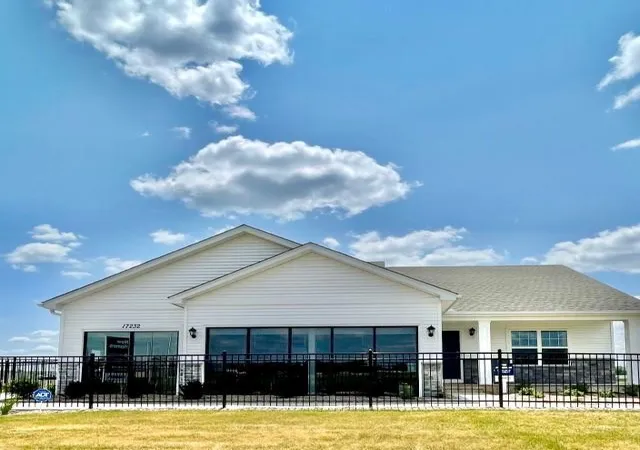 3rd image of 17232 Durham Dr, Lakeville, MN 55044 | MLS# 6711500