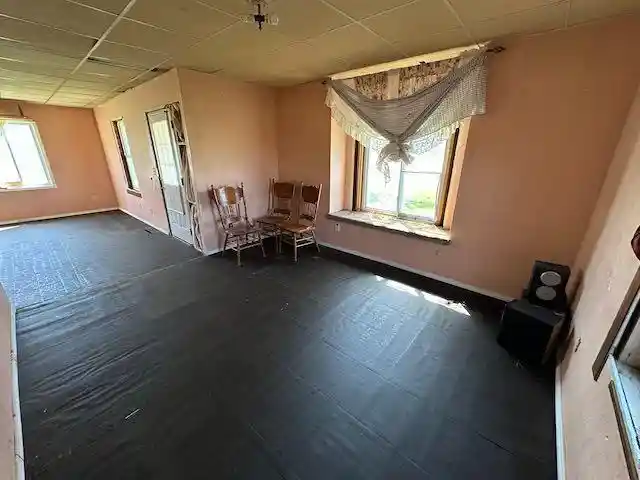 Photo 4 of Single family home for sale at 807 County Rd 6, Renville, MN 56284 | MLS# 6720071 | Listing updated on 2026-10-25