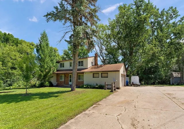Homes for sale in Mendota Heights, MN | 2300 Pagel Road, Mendota Heights, MN 55120 | MLS# 6721055