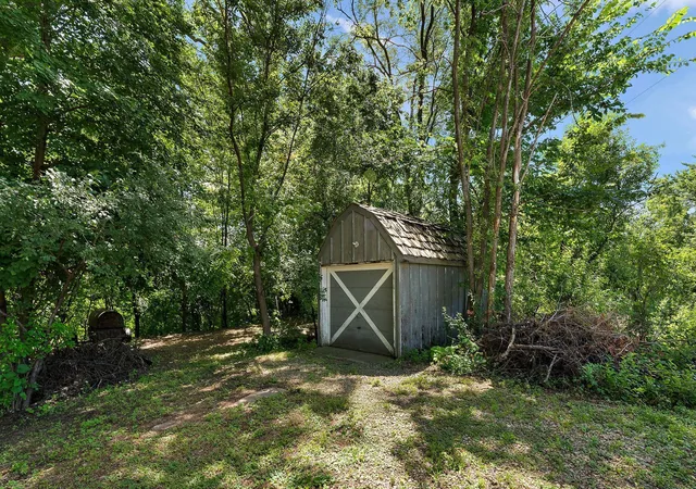 5th image of 2300 Pagel Rd, Mendota Heights, MN 55120 | MLS# 6721083