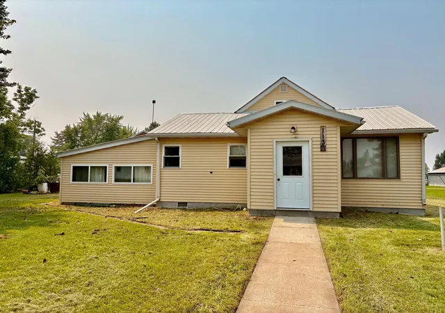 Homes for sale in Baudette, MN | 113 6th Ave Se, Baudette, MN 56623 | MLS# 6721971