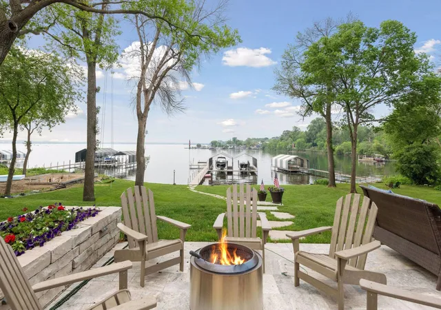 Photo 4 of Single Family Residence at 1397 Orono Ln, Wayzata, MN 55391 | MLS# 6722467 |  | Sold on 2025-10-02