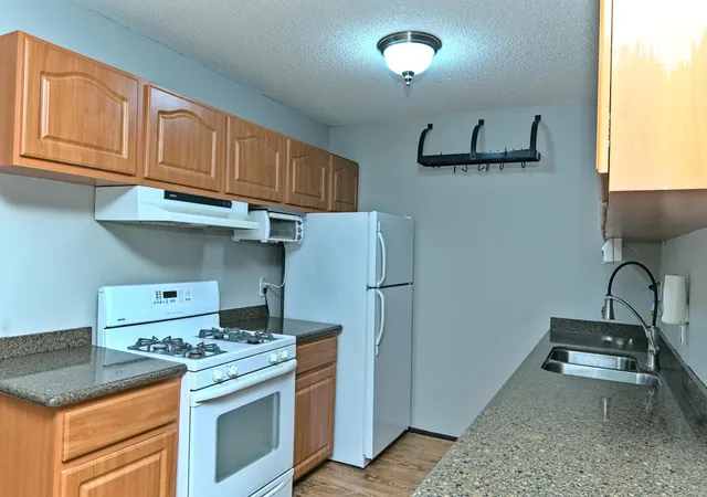 Homes for sale in Fridley, MN | 1601 N Innsbruck Dr #319, Fridley, MN 55432 | MLS# 6723571