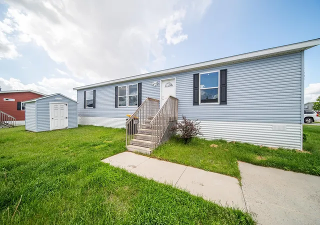 3rd image of 2009 Osprey Pl Nw, Stewartville, MN 55976 | MLS# 6724314