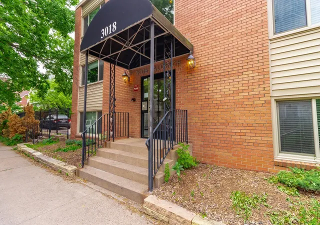 2nd image of 3018 Aldrich Ave S, Minneapolis, MN 55408