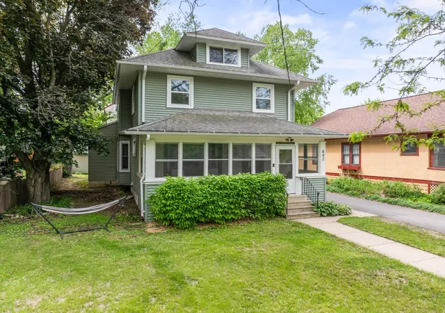 Single Family Residence at 842 2nd Street NW, Rochester, MN 55901 | MLS# 6728795 | | Sold on 2025-11-06
