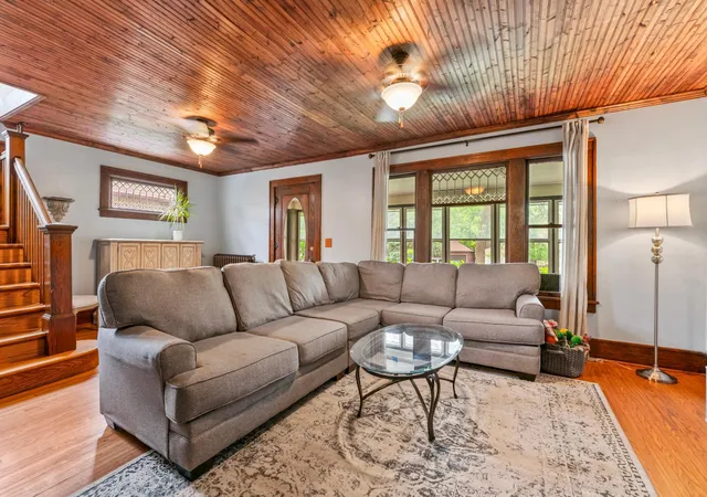 Photo 4 of Single Family Residence at 842 2nd Street NW, Rochester, MN 55901 | MLS# 6728795 | | Sold on 2025-11-06
