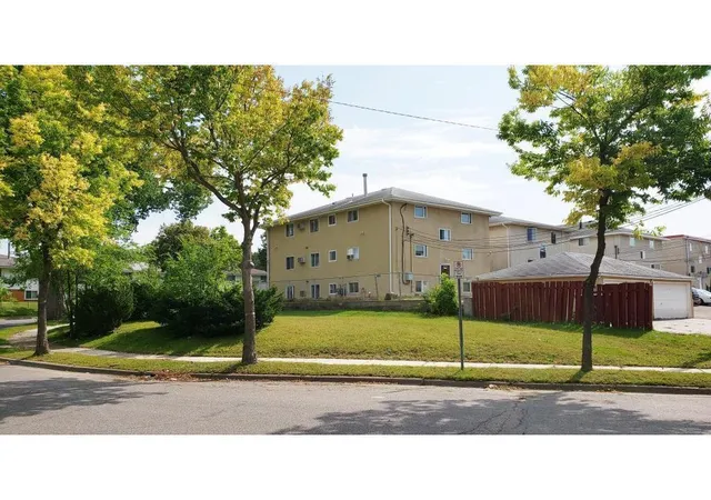 4th image of 5735 Sander Dr, Minneapolis, MN 55417 | MLS# 6730413
