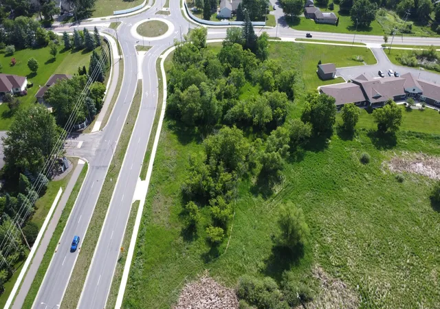 3rd image of 3305 Cooper Ave S, Saint Cloud, MN 56301 | MLS# 6737311