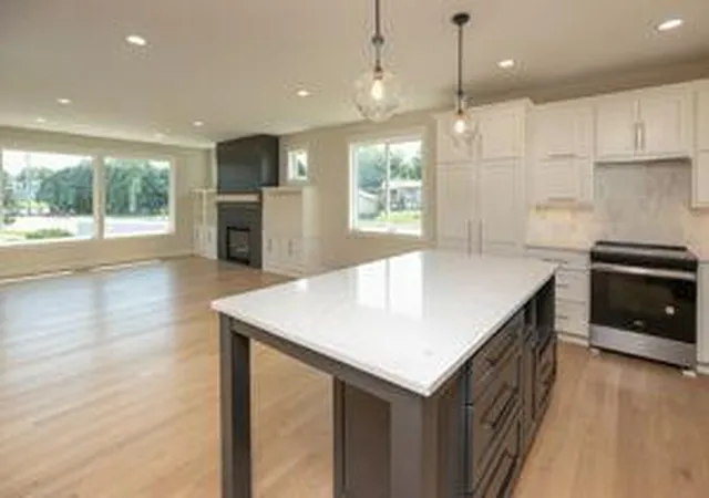 3rd image of 1945 Spruce Meadows Dr Se, Rochester, MN 55904 | MLS# 6739769