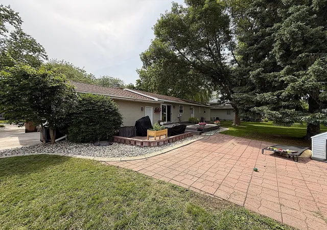 Homes for sale in Montevideo, MN | 112 Orchard Cir, Montevideo, MN 56265 | MLS# 6741154