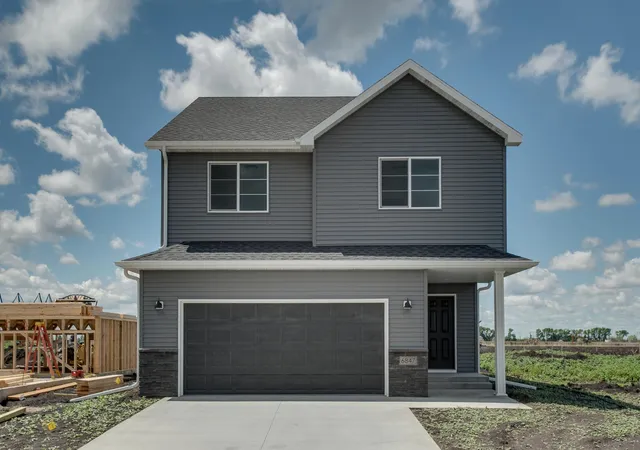 Photo 1 of Single family home for sale at 6847 Belding Dr S, Fargo, ND 58104 | MLS# 6742976 | Listing updated on 2026-09-19