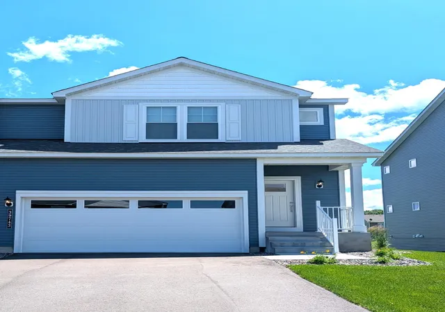 Homes for sale in North Branch, MN | 39743 Fallbrook Ave, North Branch, MN 55056 | MLS# 6748676