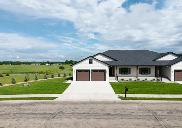 1st image of 2334 9th St W, Albert Lea, MN 56007 | MLS# 6751732