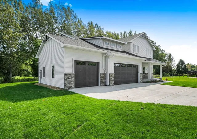 Photo 3 of Single family home for sale at 904 13th Avenue N, Sartell, MN 56377 | MLS# 6752595 | Listing updated on 2026-08-28