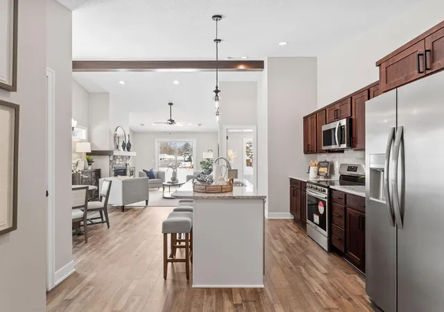 3rd image of 2327 17Th Ave E, Saint Paul, MN 55109 | MLS# 6752708