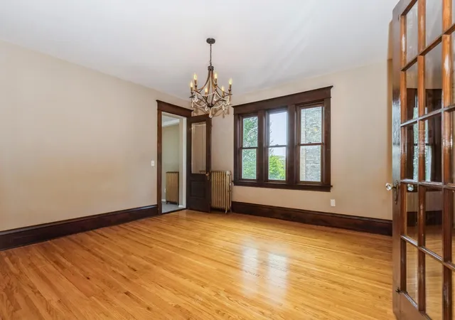 Photo 2 of Condo for sale at 304 Marshall Ave #5, Saint Paul, MN 55102 | MLS# 6759063 | Listing updated on 2026-09-22
