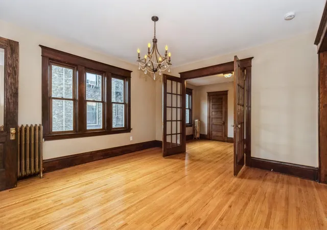 Photo 3 of Condo for sale at 304 Marshall Ave #5, Saint Paul, MN 55102 | MLS# 6759063 | Listing updated on 2026-09-22