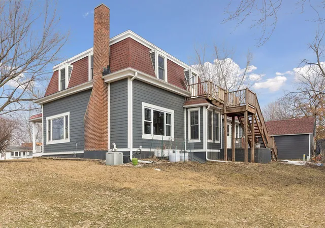 Homes for sale in New Richmond, WI | 114 E 6th St, New Richmond, WI 54017 | MLS# 6759906