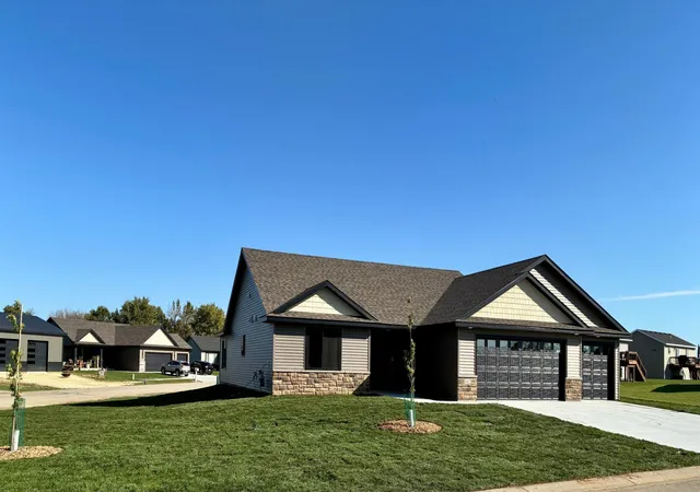 1st image of 602 9th St, Wanamingo, MN 55983 | MLS# 6760974