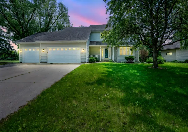Homes for sale in North Mankato, MN | 2326 Snowbird Ln, North Mankato, MN 56003 | MLS# 6761833