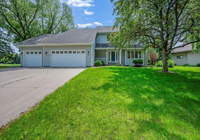 Homes for sale in North Mankato, MN | 2326 Snowbird Ln, North Mankato, MN 56003 | MLS# 6761833