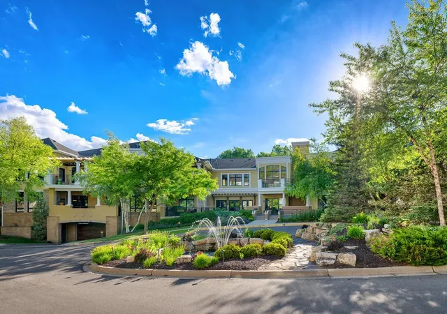 Photo 2 of Sale Pending at 715 Linden St #204, Saint Paul, MN 55118 | MLS# 6762730 | Listing updated on 2026-08-28