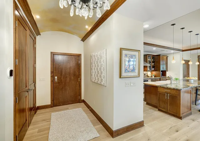 Photo 3 of Sale Pending at 715 Linden St #204, Saint Paul, MN 55118 | MLS# 6762730 | Listing updated on 2026-08-28
