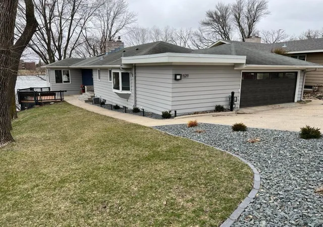 1st image of 529 W Park Ln, Albert Lea, MN 56007 | MLS# 6765199