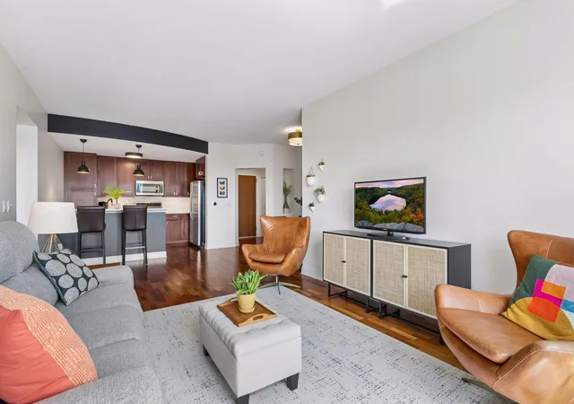 Photo 4 of Condo for sale at 100 3Rd Ave S #1101, Minneapolis, MN 55401 | MLS# 6765210 | Listing updated on 2026-08-04