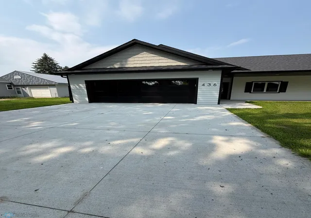 Homes for sale in Wyndmere, ND | 436 4th St, Wyndmere, ND 58081 | MLS# 6765572